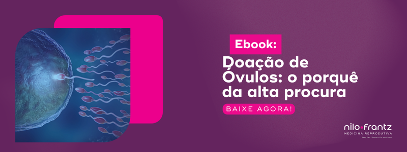 Ilustração de espermatozoides em direção ao óvulo, com chamada para ebook sobre doação de óvulos da Nilo Frantz.